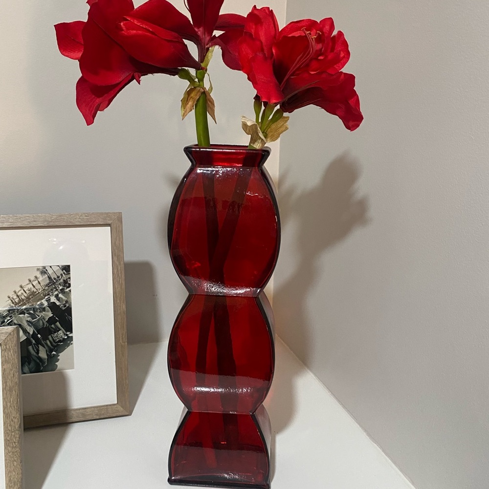 Red vase
